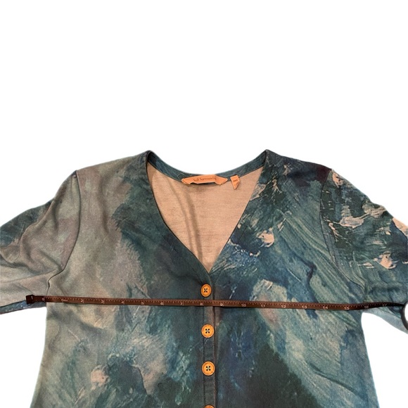 Soft Surroundings Blue V-Neck Top Size PXS With Buttons And Ruffled Hemline - Picture 10 of 11